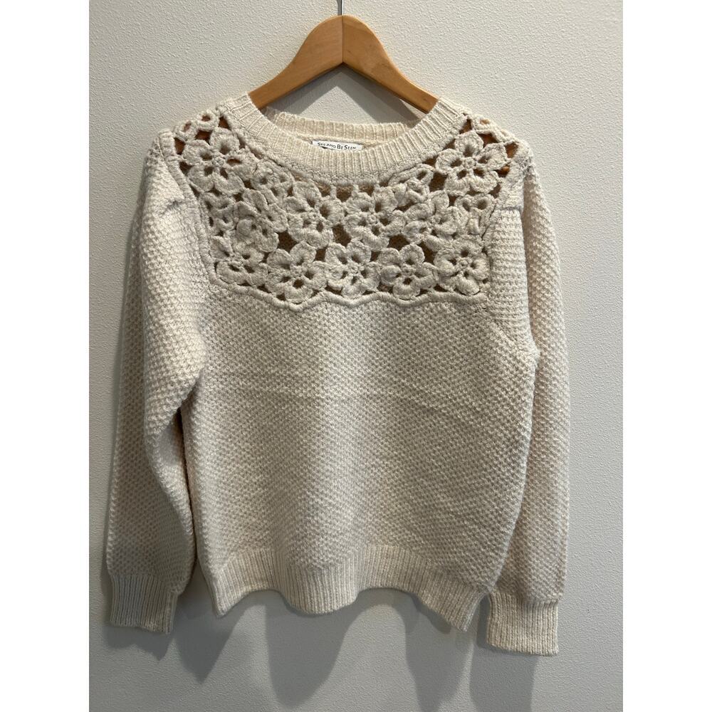 See and Be Seeing NWOT Crochet cream/ whit basic crew neck knit sweater sx M - Picture 3 of 6